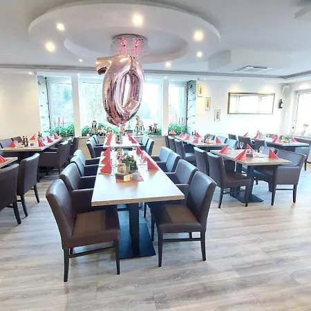 Szálloda Silonce Am -ruhige Lage Im Gruenen, Parkplatz Und Garten Ideal Fuer Und Wanderfans Radevormwald