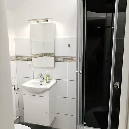 Silonce Am -ruhige Lage Im Gruenen, Parkplatz Und Garten Ideal Fuer Und Wanderfans رادفرومفالد