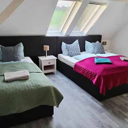 Silonce Am -ruhige Lage Im Gruenen, Parkplatz Und Garten Ideal Fuer Und Wanderfans Szálloda Radevormwald