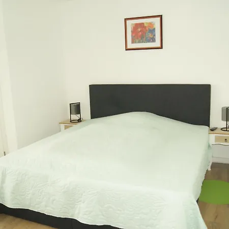 فندق Silonce Am -ruhige Lage Im Gruenen, Parkplatz Und Garten Ideal Fuer Und Wanderfans 4*