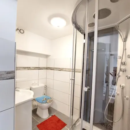 Silonce Am -ruhige Lage Im Gruenen, Parkplatz Und Garten Ideal Fuer Und Wanderfans فندق رادفرومفالد