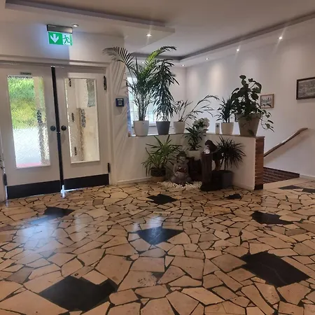 Silonce Am -ruhige Lage Im Gruenen, Parkplatz Und Garten Ideal Fuer Und Wanderfans Radevormwald