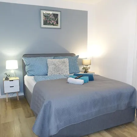 Silonce Am -ruhige Lage Im Gruenen, Parkplatz Und Garten Ideal Fuer Und Wanderfans