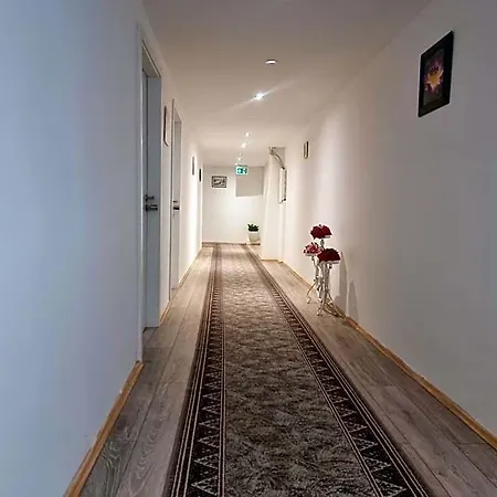 Ξενοδοχείο Silonce & Restaurant 4*