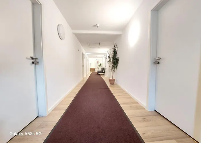 Hotel Silonce Radevormwald am See -ruhige Lage im Grünen, Parkplatz und Garten ideal für Natur und Wanderfans 4*