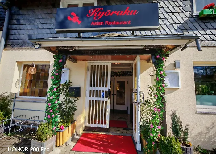 Hotel Silonce Radevormwald am See -ruhige Lage im Grünen, Parkplatz und Garten ideal für Natur und Wanderfans