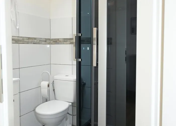 Silonce & Restaurant 4*